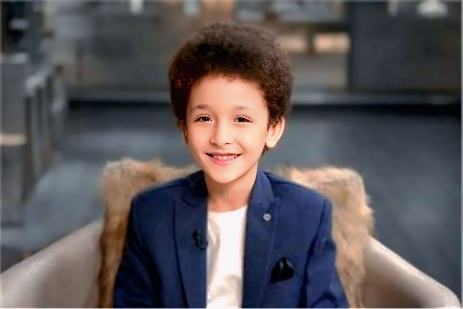 يوسف صلاح يتألق في «اسمعني شكرًا» ويكشف أسرار انطلاقته مع منّة شلبي وأحمد مكي