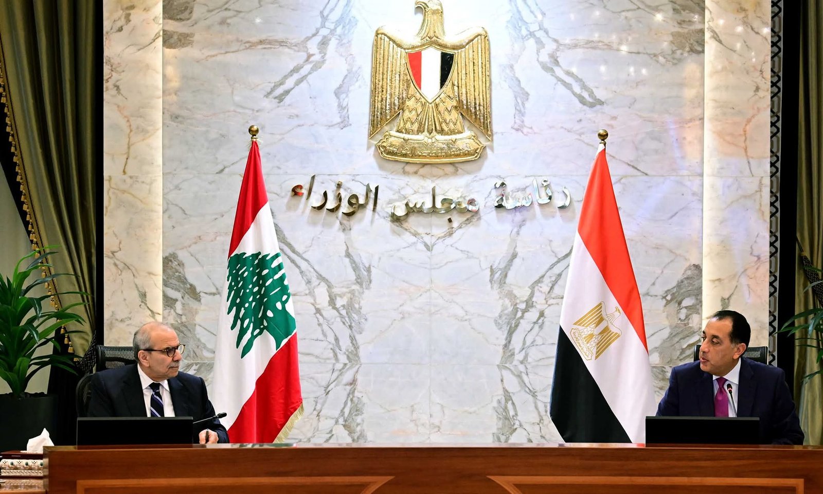 مدبولي: هناك توجيه من فخامة الرئيس بتقديم جميع صور الدعم الممكنة لحكومة دولة لبنان الشقيقة 2 مدبولي: هناك توجيه من فخامة الرئيس بتقديم جميع صور الدعم الممكنة لحكومة دولة لبنان الشقيقة
