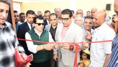 وزير الشباب والرياضة يتفقد مركز شباب الحبيل ويفتتح ملعب خماسي