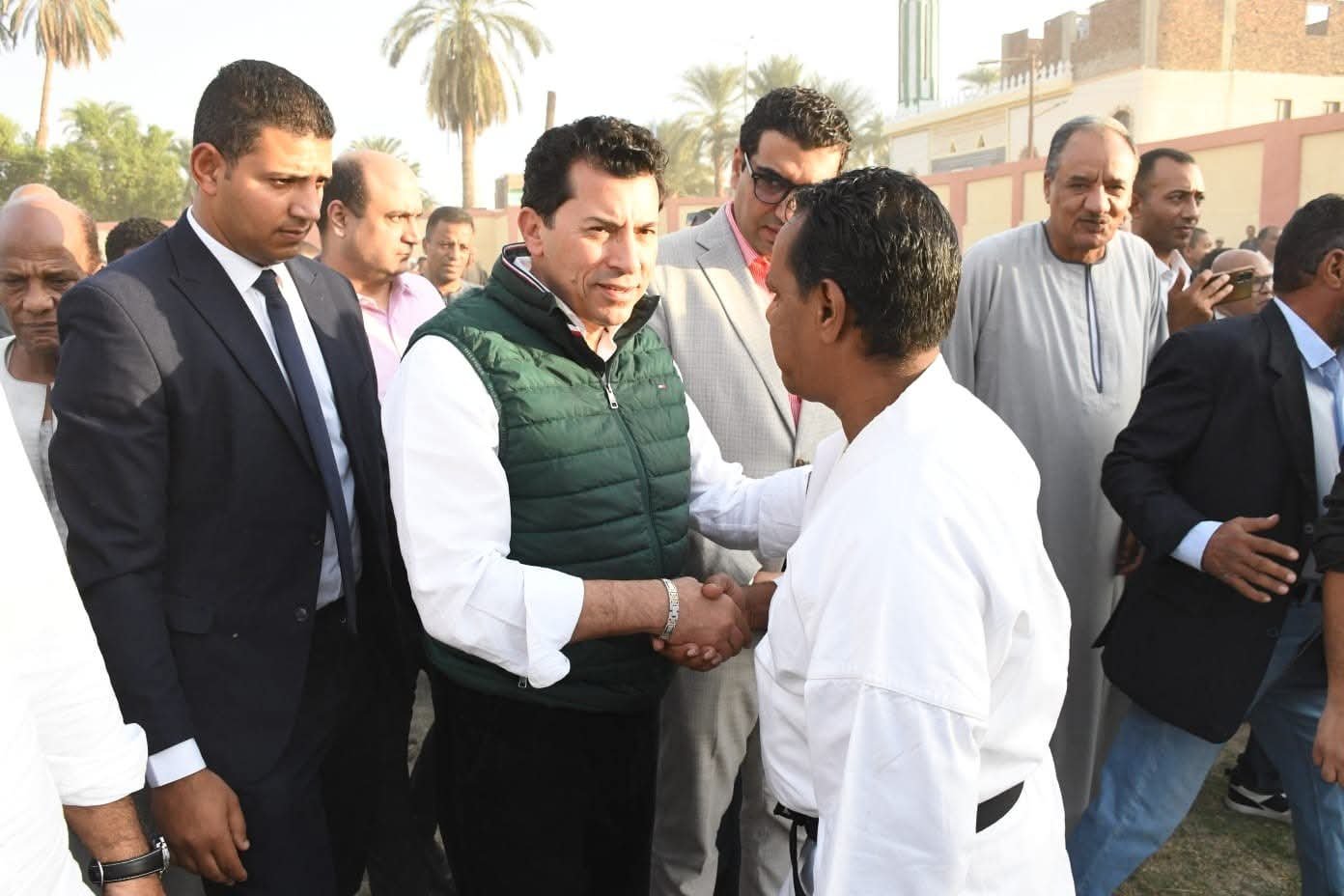 وزير الشباب والرياضة يتفقد المرحلة الأولى من تطوير مركز شباب الاتحاد