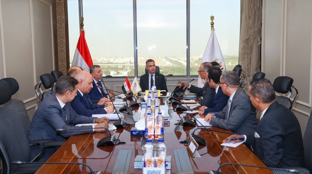 وزير التموين يجتمع مع رئيس الشركة العامة لتجارة الجملة لمتابعة استعدادات شهر رمضان المبارك وتوافر السلع الأساسية