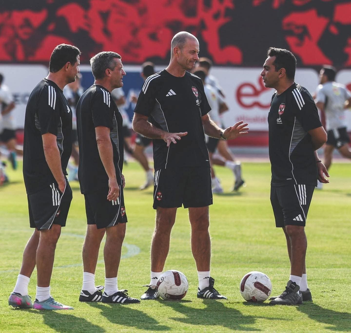 الأهلي يعانده التوفيق ويتعادل سلبيا مع المصري