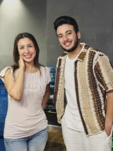 الحسن عادل يشارك جنات في دويتو بعنوان "الليلة حلوة"