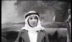 الشركة المنتجة تعرض برومو فيلم الست والمتابعين تعلق "عظمة"