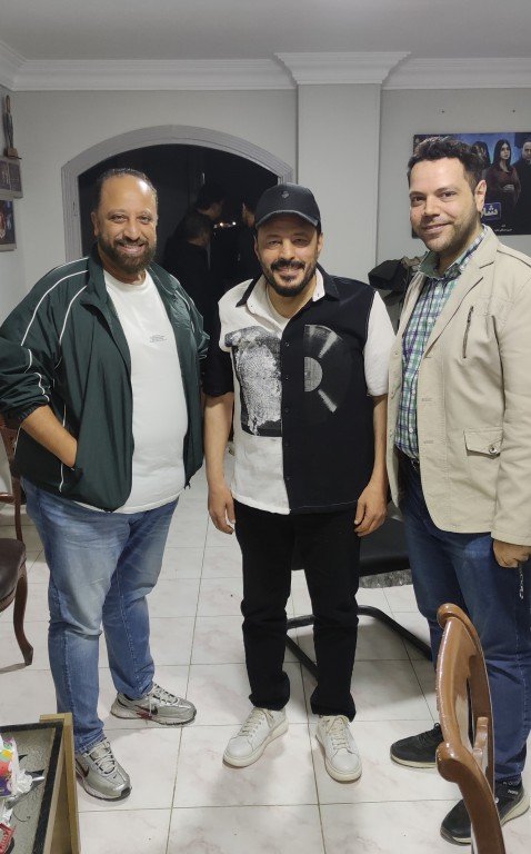 بالصور.. السرايا الصفرا يلبي طموح «عمرو عبد الجليل» في العودة لأدوار الكوميديا 2 بالصور.. السرايا الصفرا يلبي طموح «عمرو عبد الجليل» في العودة لأدوار الكوميديا