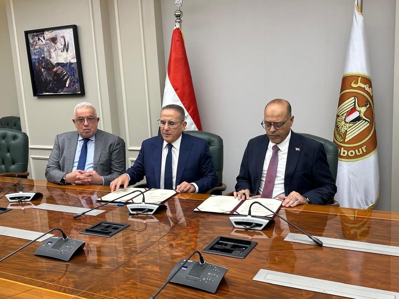 بروتوكول تعاون بين وزارة العمل وإتحاد غرفة السياحة المصرية 5 بروتوكول تعاون بين وزارة العمل وإتحاد غرفة السياحة المصرية