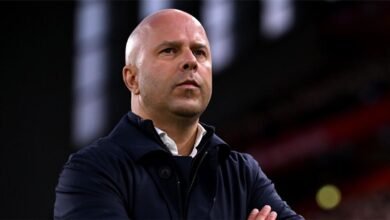 ذا أثلتيك تكشف تفاصيل موقف ليفربول من "أرني سلوت" المدير الفني للفريق