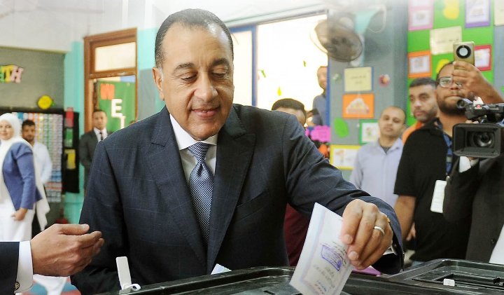 مجلس الوزراء يستعرض بالإنفوجراف أبرز أنشطة رئيس مجلس الوزراء هذا الأسبوع 2 مجلس الوزراء يستعرض بالإنفوجراف أبرز أنشطة رئيس مجلس الوزراء هذا الأسبوع