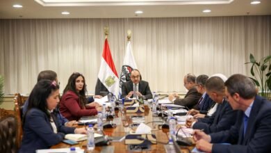 شيمي يجتمع بمسؤولي مركز المعلومات لمتابعة عدد من ملفات العمل.. ويؤكد على تعزيز الحوكمة والتحول الرقمي
