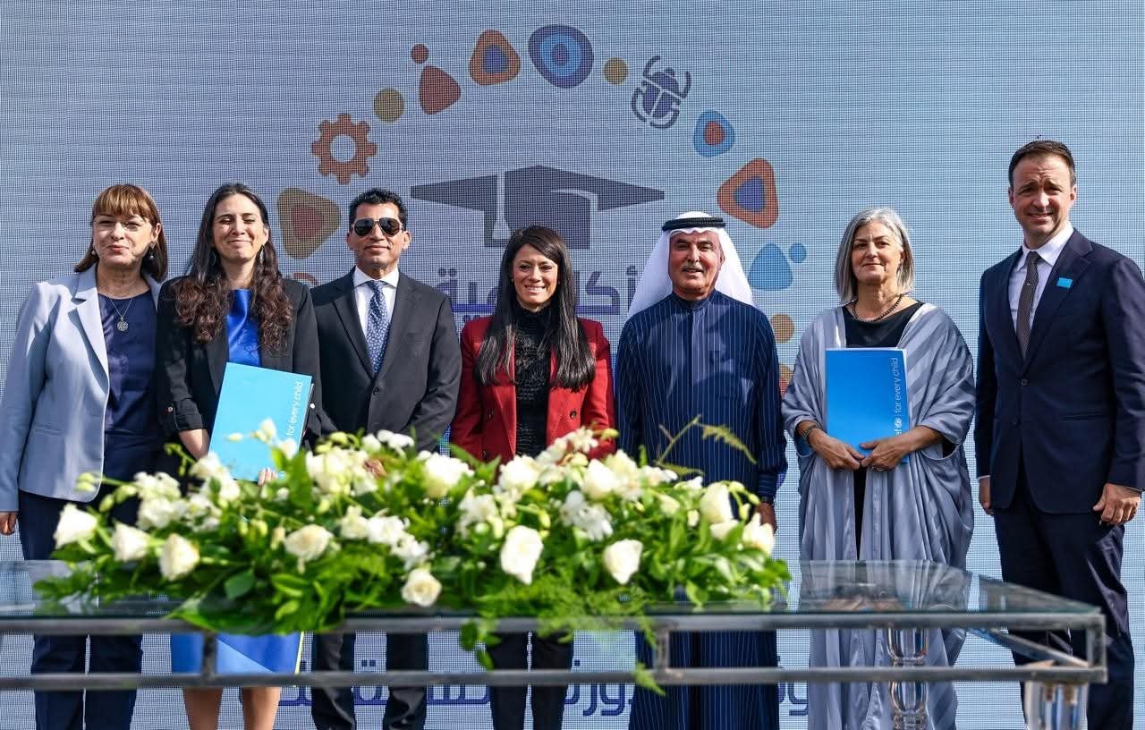 المشاط وصبحي والمنسقة المقيمة للأمم المتحدة يشهدون توقيع اتفاقية بين مؤسسة الغرير ومنظمة اليونيسيف لدعم مبادرة شباب بلد