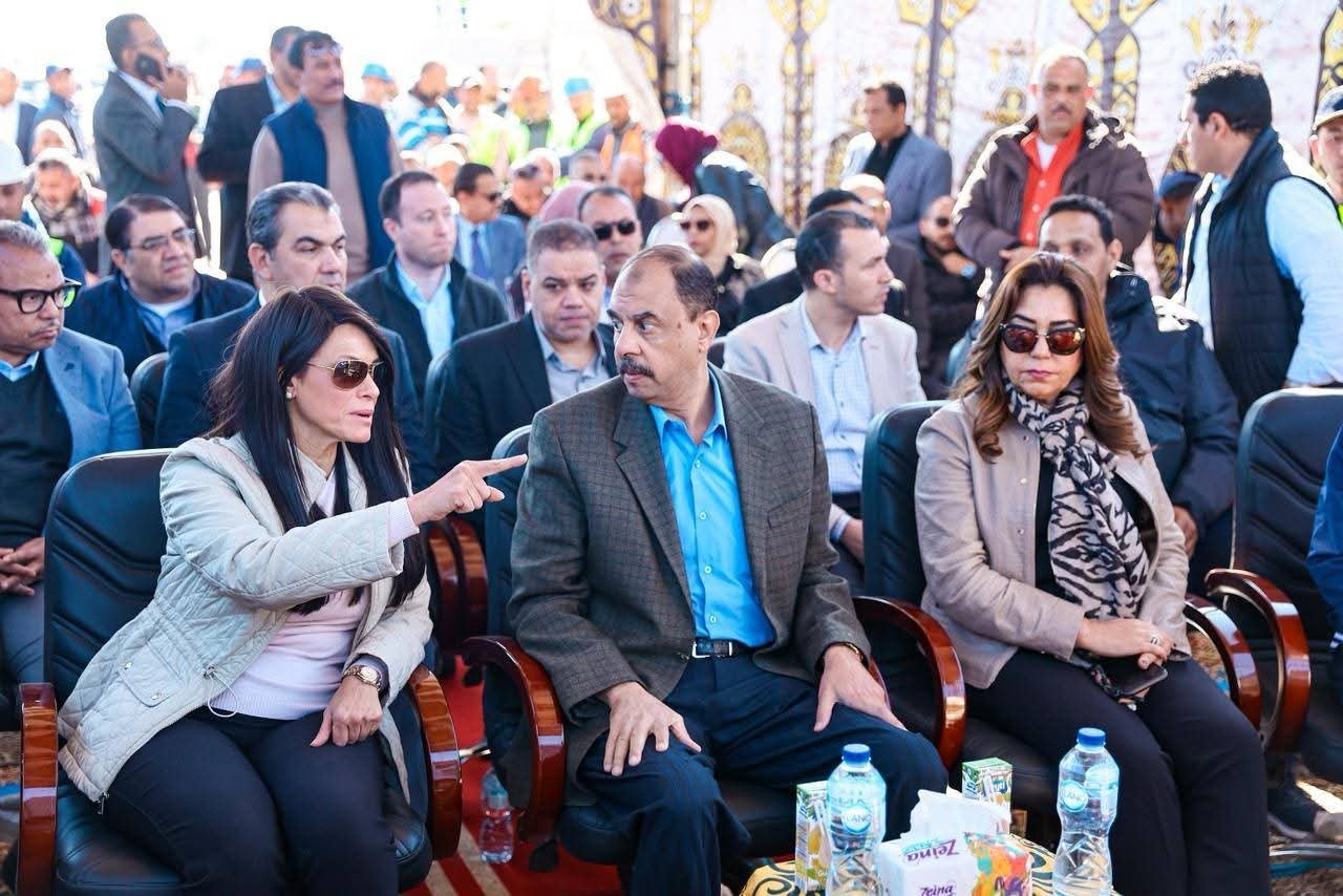   المشاط وعوض ومحافظ سوهاج يتفقدون المنطقة الصناعية غرب جرجا ويزورن مصنع «الكومبريسور»
