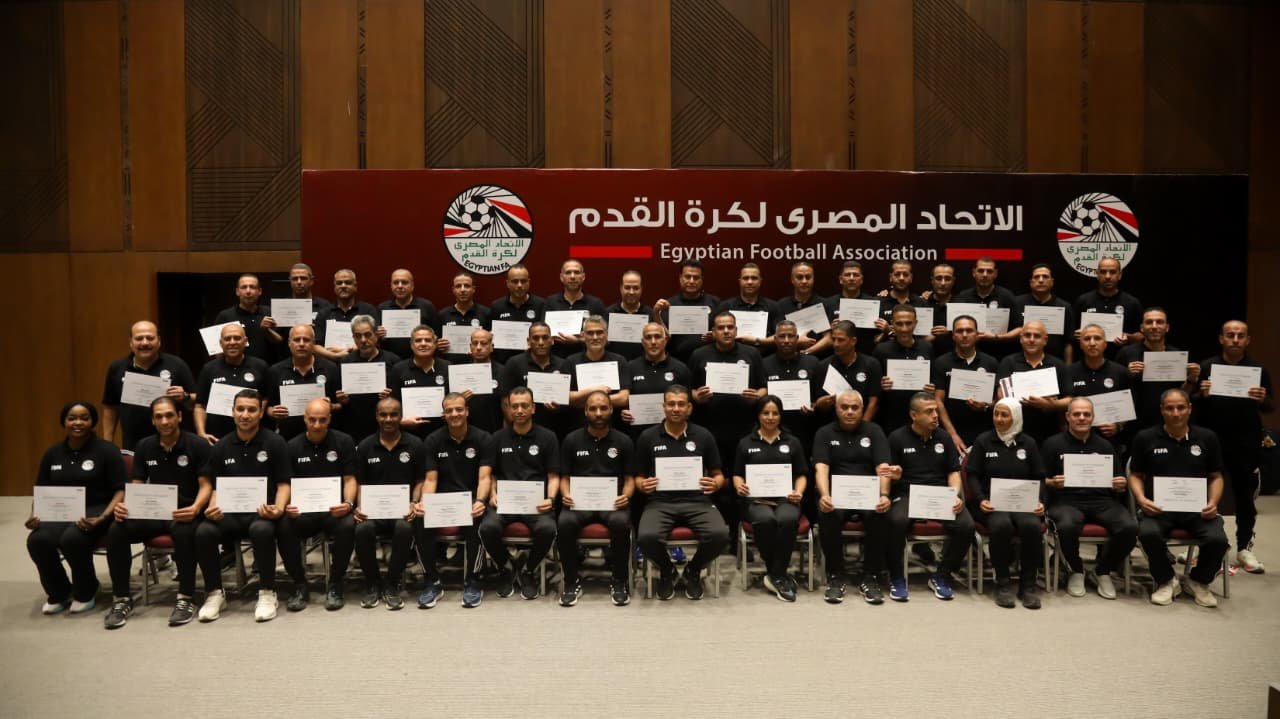 منتخب مصر بالزي الرسمي له أمام منتخب الكويت .. اليوم 