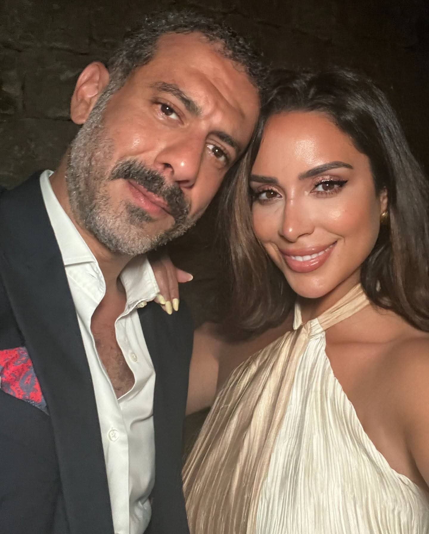 محمد فراج يوجه رسالة حب مؤثرة لشريكة حياته: «كلمتين مش كفاية في حقك»