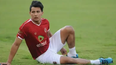 "المشكلة في اللي حواليه".. عمرو جمال يكشف أسباب تراجع اداء مصطفى محمد مع منتخب مصر