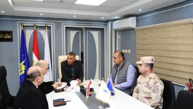 محافظ أسوان يتابع إغلاق صناديق الإقتراع داخل 152 لجنة إنتخابية بمختلف المراكز والمدن