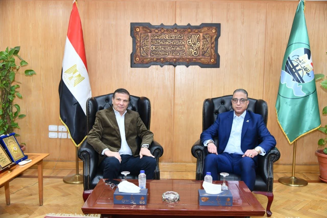 محافظ الفيوم يستقبل وزير الزراعة في مستهل زيارته للمحافظة 2 محافظ الفيوم يستقبل وزير الزراعة في مستهل زيارته للمحافظة