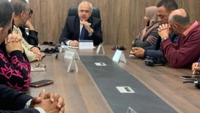 السكرتير العام المساعد لمحافظة دمياط يعقد اجتماعًا لمناقشة ملف المتغيرات المكانية