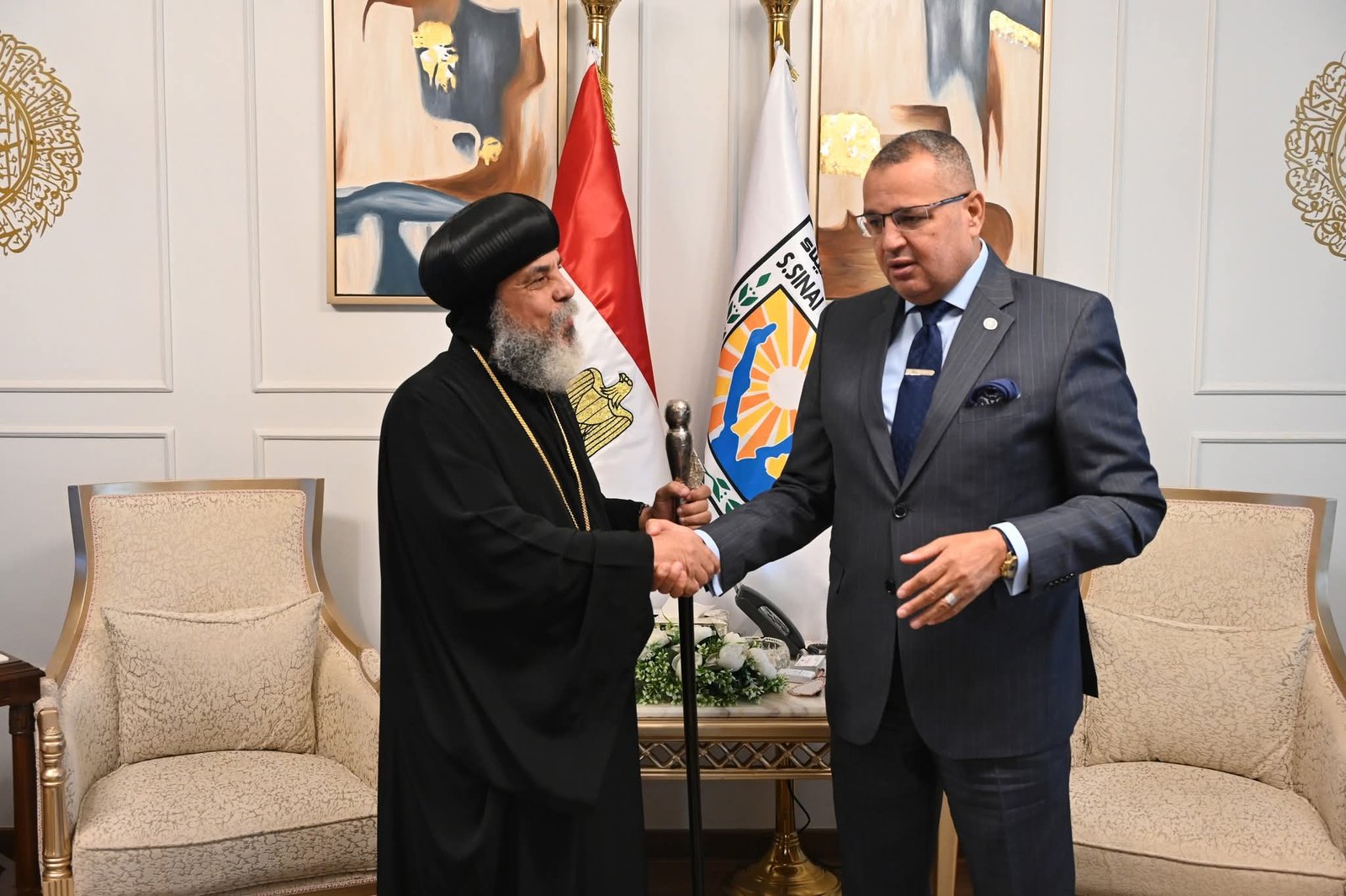 محافظ جنوب سيناء يهنئ الإخوة الأقباط بعيد الميلاد المجيد ويتبادل التهاني بالعام الميلادي الجديد 1 محافظ جنوب سيناء يهنئ الإخوة الأقباط بعيد الميلاد المجيد ويتبادل التهاني بالعام الميلادي الجديد