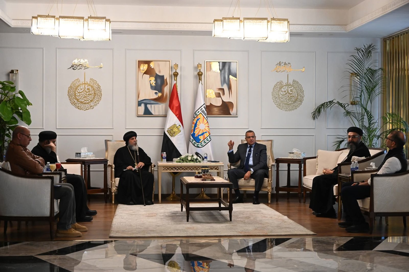 محافظ جنوب سيناء يهنئ الإخوة الأقباط بعيد الميلاد المجيد ويتبادل التهاني بالعام الميلادي الجديد 2 محافظ جنوب سيناء يهنئ الإخوة الأقباط بعيد الميلاد المجيد ويتبادل التهاني بالعام الميلادي الجديد