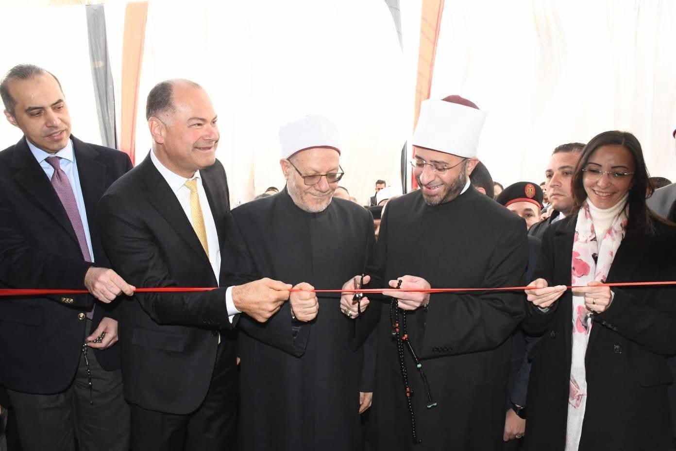 وزيرا الأوقاف وشئون المجالس النيابية ومحافظ البحيرة يفتتحون المسجد الرئيسي بقرية أم صابر بمحافظة البحيرة 1 وزيرا الأوقاف وشئون المجالس النيابية ومحافظ البحيرة يفتتحون المسجد الرئيسي بقرية أم صابر بمحافظة البحيرة