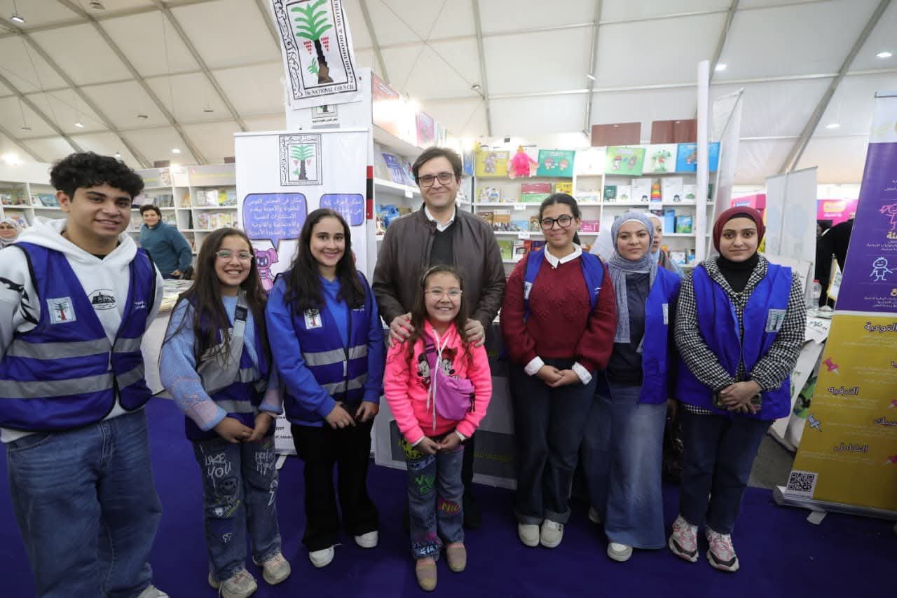 وزير الثقافة يتفقد معرض القاهرة الدولي للكتاب في يومه الخامس ويتابع الإقبال على الإصدارات 