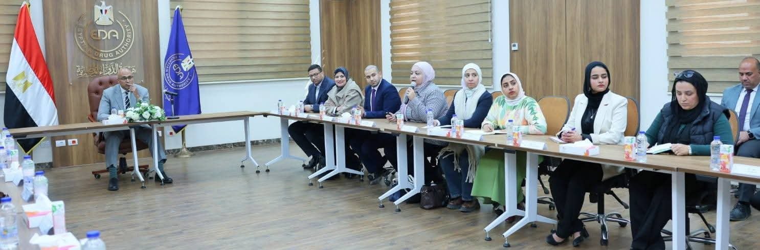 هيئة الدواء تبحث مع ممثلي غرفة صناعة الدواء والموزعين ونقابة الصيادلة آليات تنفيذ قرار سحب الأدوية منتهية الصلاحية وتعزيز ضبط السوق الدوائي 