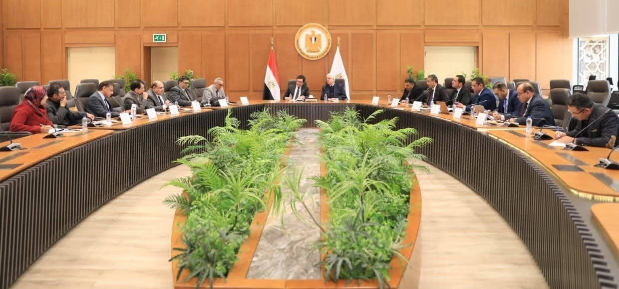 وزيرا التعليم العالي والثقافة يبحثان دعم الأنشطة الثقافية والفنية بالجامعات المصرية