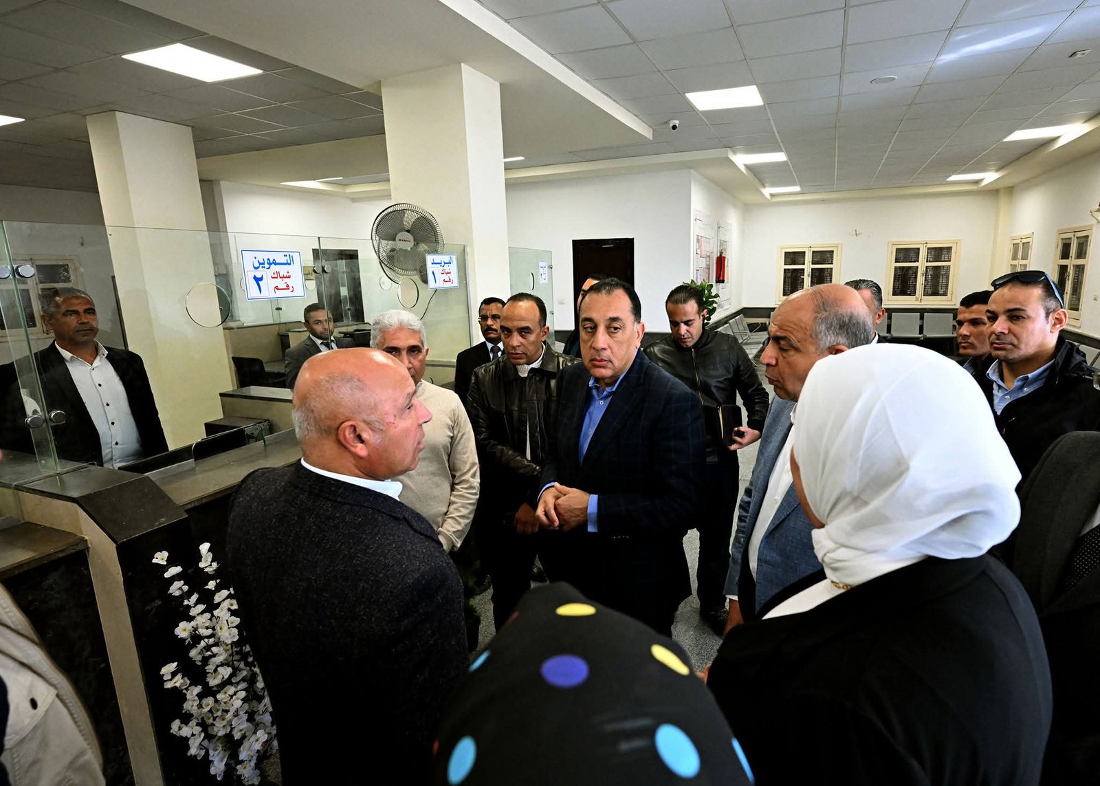 رئيس الوزراء يتفقد سير العمل والخدمات المقدمة للمواطنين بالمركز التكنولوجي بقرية "تونا الجبل" بمحافظة المنيا 5 رئيس الوزراء يتفقد سير العمل والخدمات المقدمة للمواطنين بالمركز التكنولوجي بقرية "تونا الجبل" بمحافظة المنيا