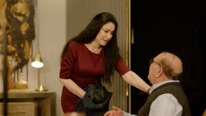 وفاء سالم تستعيد زمن أحمد زكي في كواليس «الضحايا» ومشهد درامي ينقلب إلى ضحك جماعي