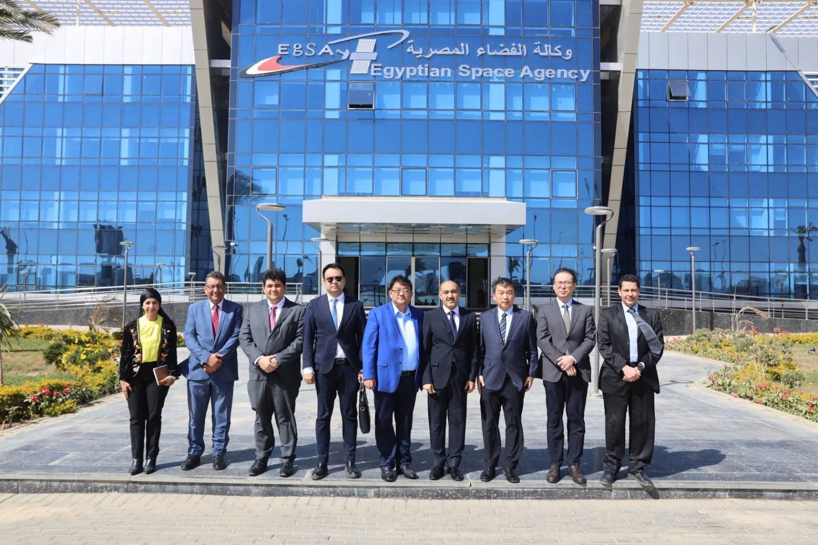 وكالة الفضاء المصرية تستقبل وفد رفيع المستوي من شركة سور الصين العظيم