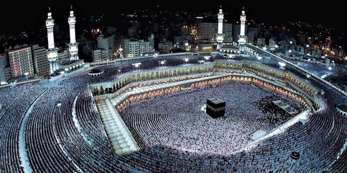 وزارة السياحة والآثار تتابع على مدار الساعة انتظام رحلات العمرة وسير البرامج المعتمدة خلال شهر رمضان المبارك