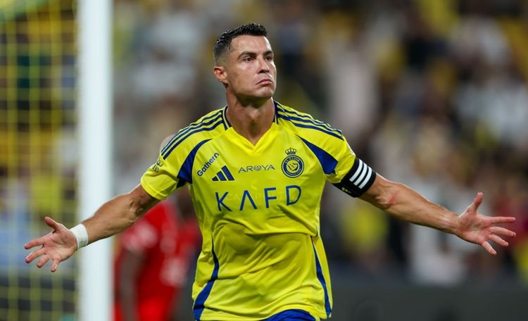 رونالدو : السعودية بمثابة وطني الثاني … وعدنا الي مركزنا الطبيعي في صدارة الدوري