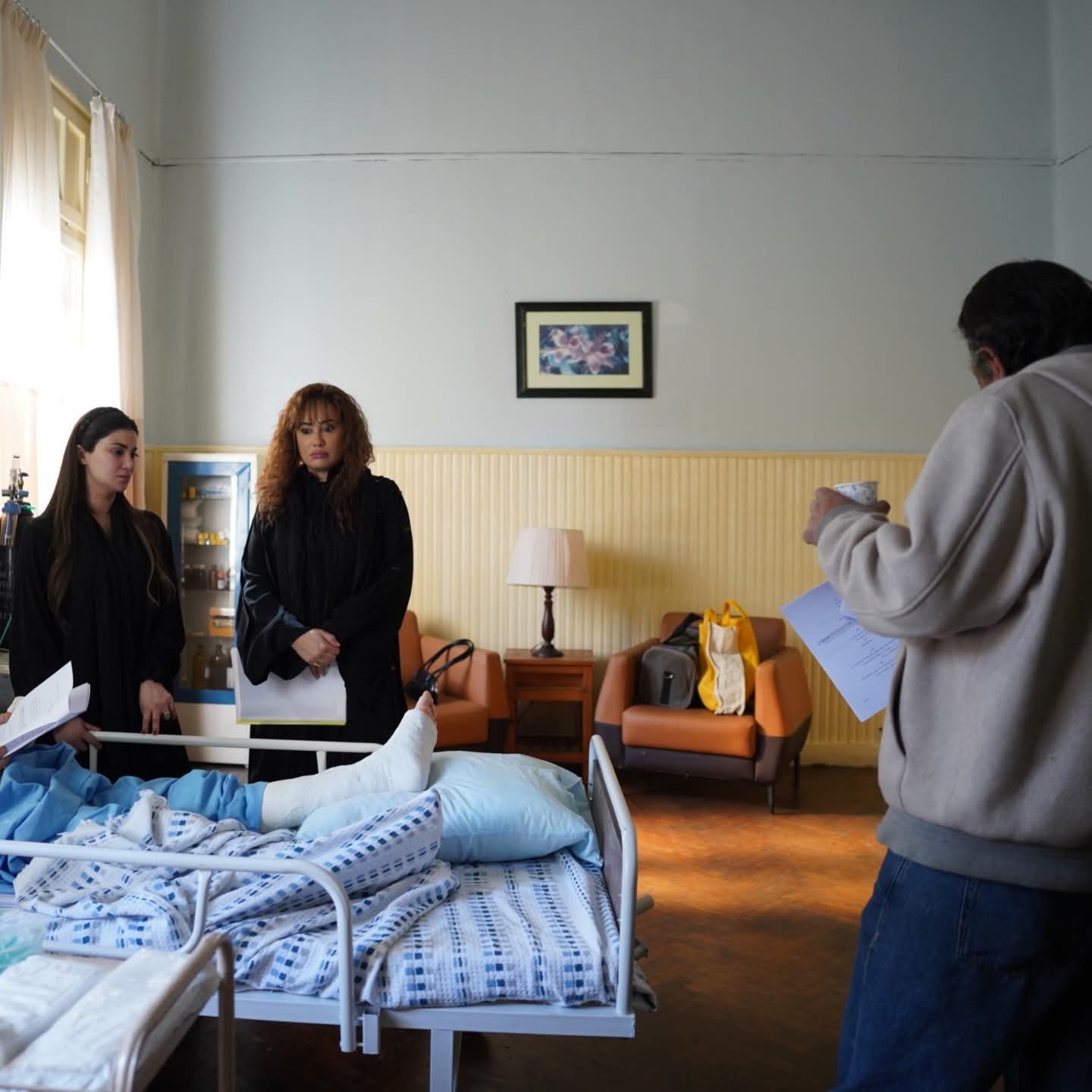 لحظات شغل وحماس .. هدى الاتربي تنشر صور جديدة من كواليس "مناعة" 