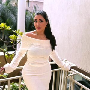 كوثر حجازي تشارك في مسلسل علي كلاي بتأليف أغاني تتر البداية والنهاية