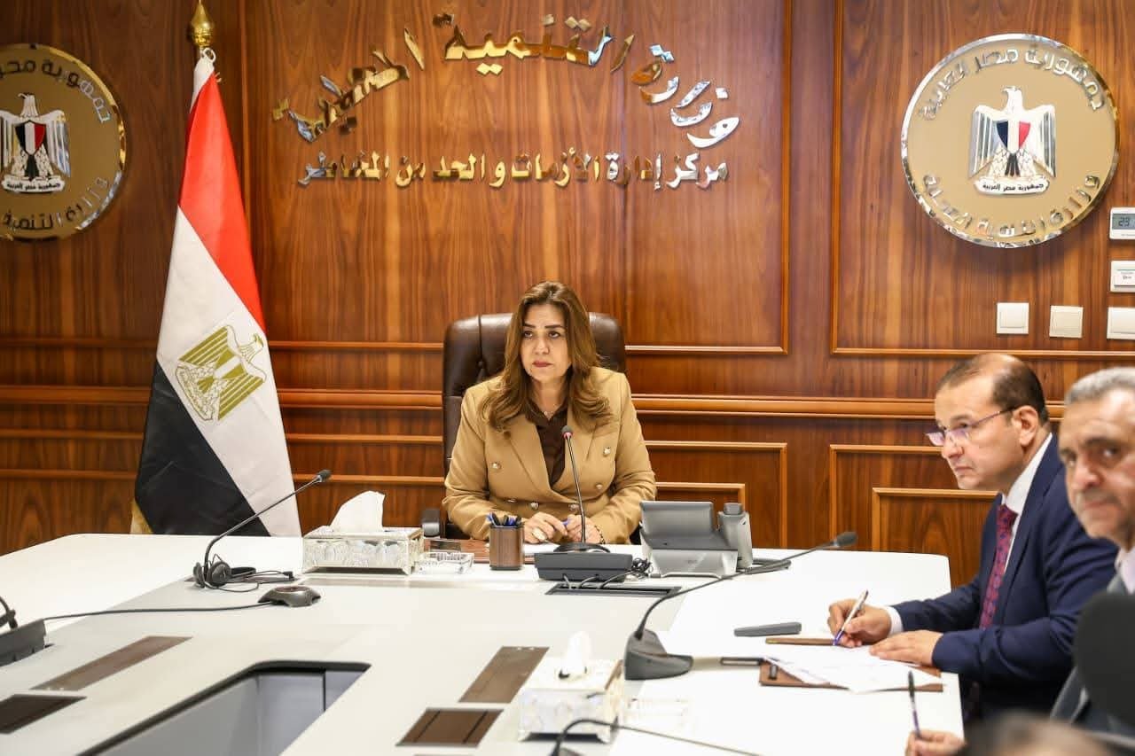 عوض تتابع مع المحافظات الإجراءات الخاصة بتحديد أسعار تعريفة الركوب الجديدة لسيارات الأجرة عقب تحريك أسعار المواد البترولية