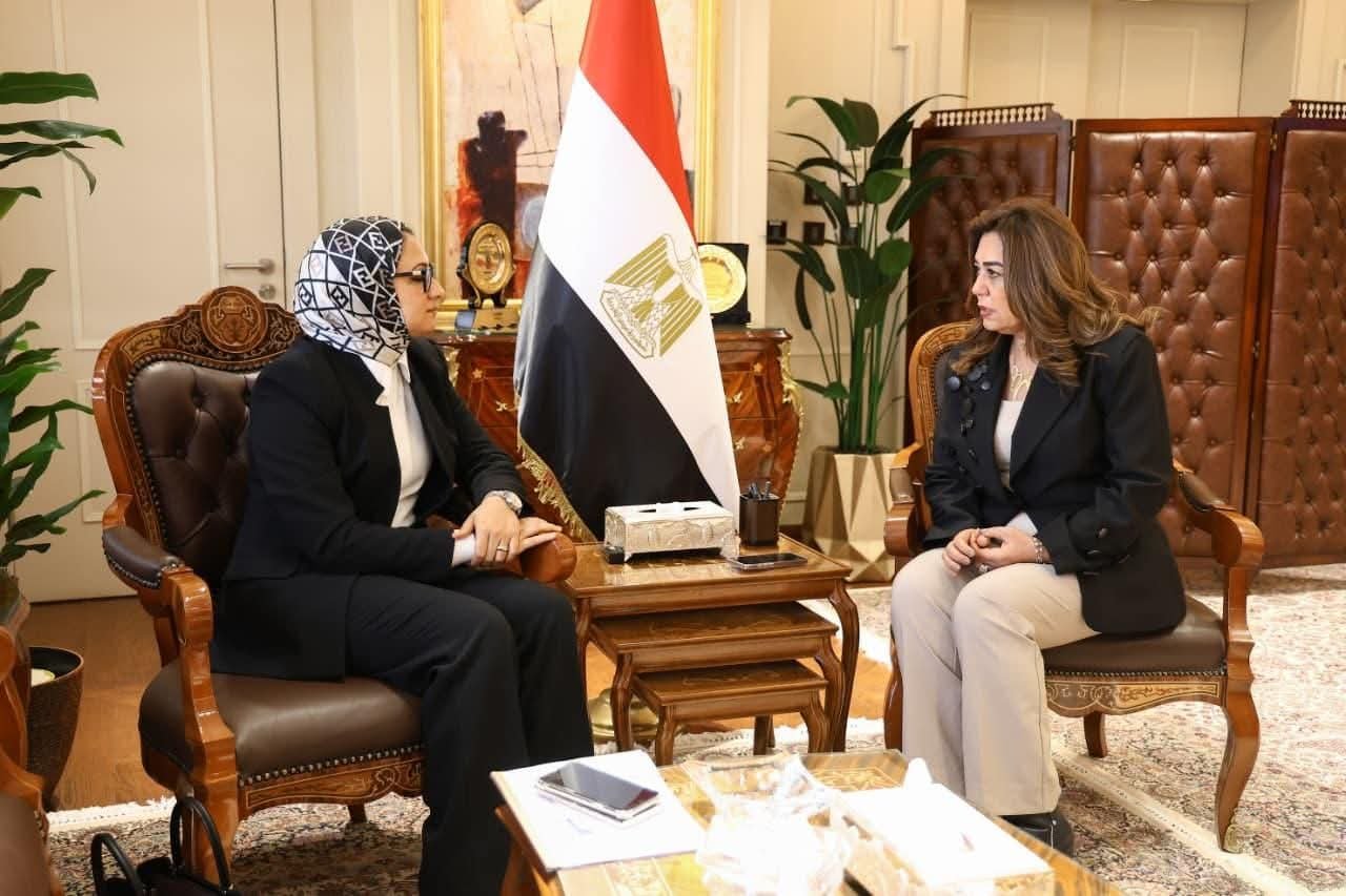 عوض تتابع مع محافظ الوادي الجديد جهود مواجهة سوء الأحوال الجوية وتوفير السلع للمواطنين ودعم مشروعات التنمية بالمحافظة 2 عوض تتابع مع محافظ الوادي الجديد جهود مواجهة سوء الأحوال الجوية وتوفير السلع للمواطنين ودعم مشروعات التنمية بالمحافظة