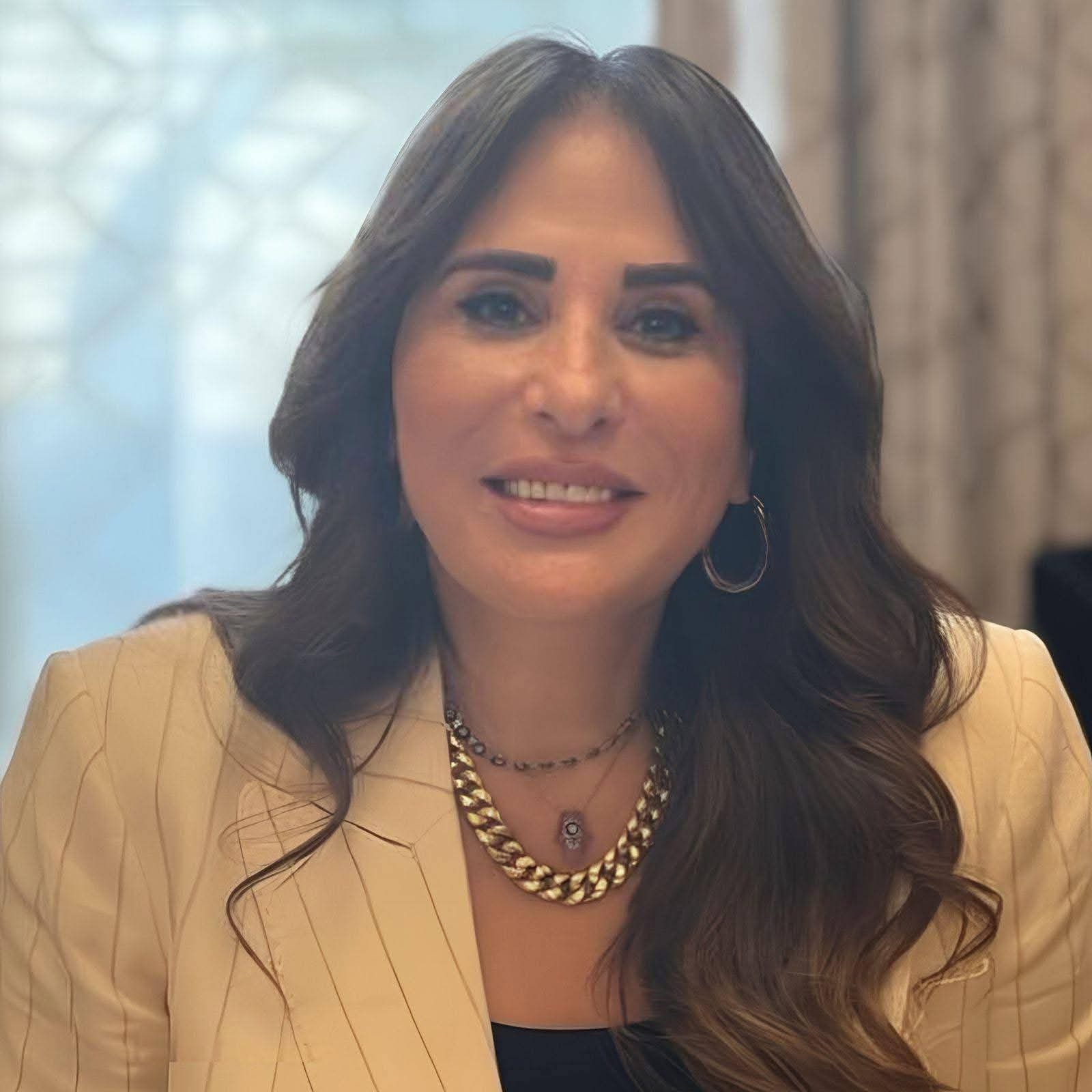 وزيرة الإسكان تتابع مستجدات توفيق الأوضاع بالأراضي المضافة لمدينتي "العبور الجديدة والشروق" 2 وزيرة الإسكان تتابع مستجدات توفيق الأوضاع بالأراضي المضافة لمدينتي "العبور الجديدة والشروق"