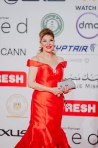 هالة سرحان تعود لجمهورها برسالة حب عبر فيسبوك