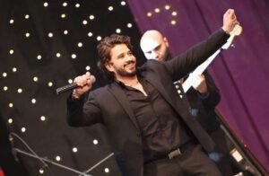 مصطفى حجاج يشعل مسرح البالون بحفل كامل العدد في العيد ..صور 2 مصطفى حجاج يشعل مسرح البالون بحفل كامل العدد في العيد ..صور