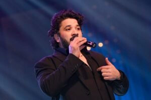 مصطفى حجاج يشعل مسرح البالون بحفل كامل العدد في العيد ..صور 1 مصطفى حجاج يشعل مسرح البالون بحفل كامل العدد في العيد ..صور