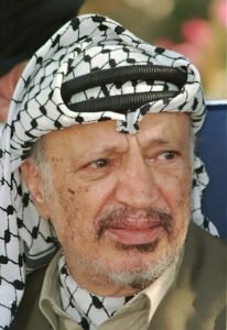 في مثل هذا اليوم 30 مارس 1989.. اختيار ياسر عرفات رئيسًا لدولة فلسطين وتثبيت القيادة الفلسطينية