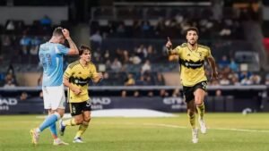 كولومبوس كرو يعلن نجاح جراحة وسام أبو علي وفترة غيابه