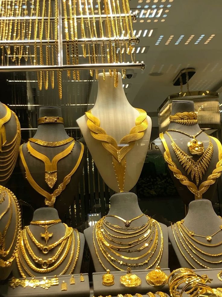 تراجع الذهب بالسعودية.. أسعار اليوم الأحد 19 أبريل 2026