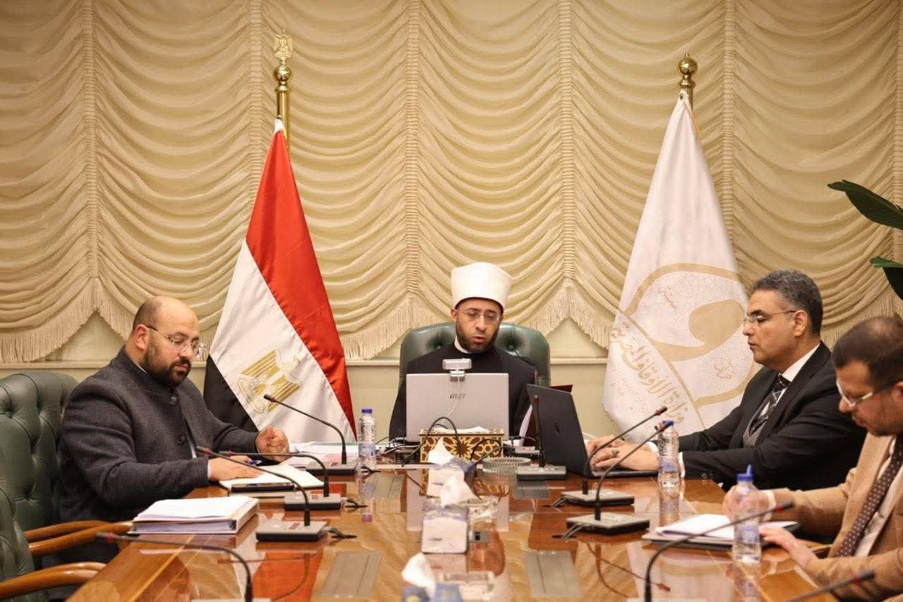 بتقنية الاتصال المرئي: وزير الأوقاف يشارك في الدورة ١٥ للمجلس التنفيذي لمؤتمر وزراء الأوقاف 