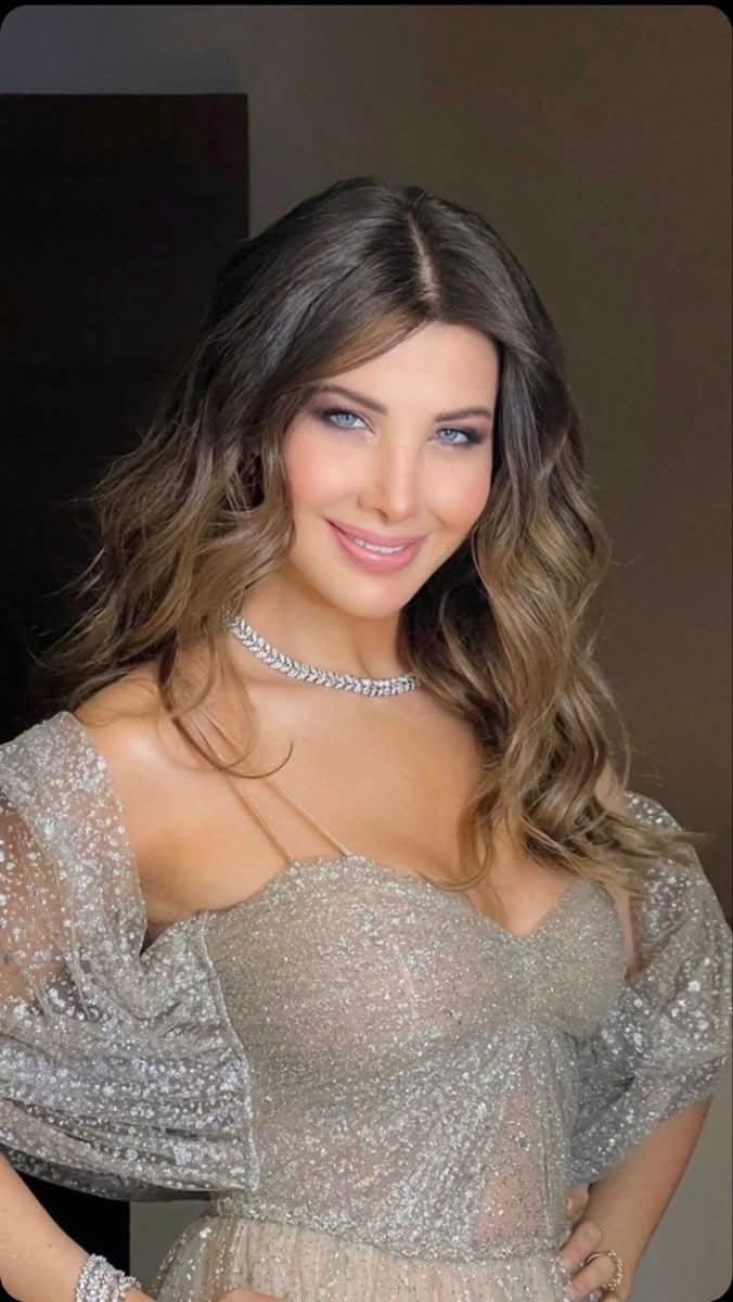 نانسي عجرم تعلن تعليق نشاطها الفني مؤقتًا تضامنًا مع الأوضاع في لبنان