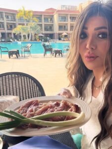 لقاء سويدان تحتفل بشم النسيم بإطلالة ربيعية من الإسكندرية 4 لقاء سويدان تحتفل بشم النسيم بإطلالة ربيعية من الإسكندرية