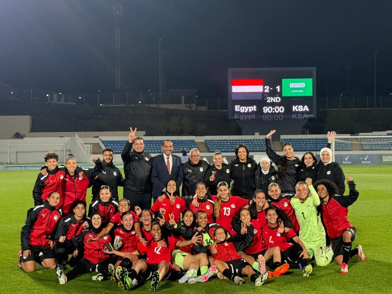 منتخب سيدات مصر يقلب الطاولة على السعودية بثنائية مثيرة في أبها