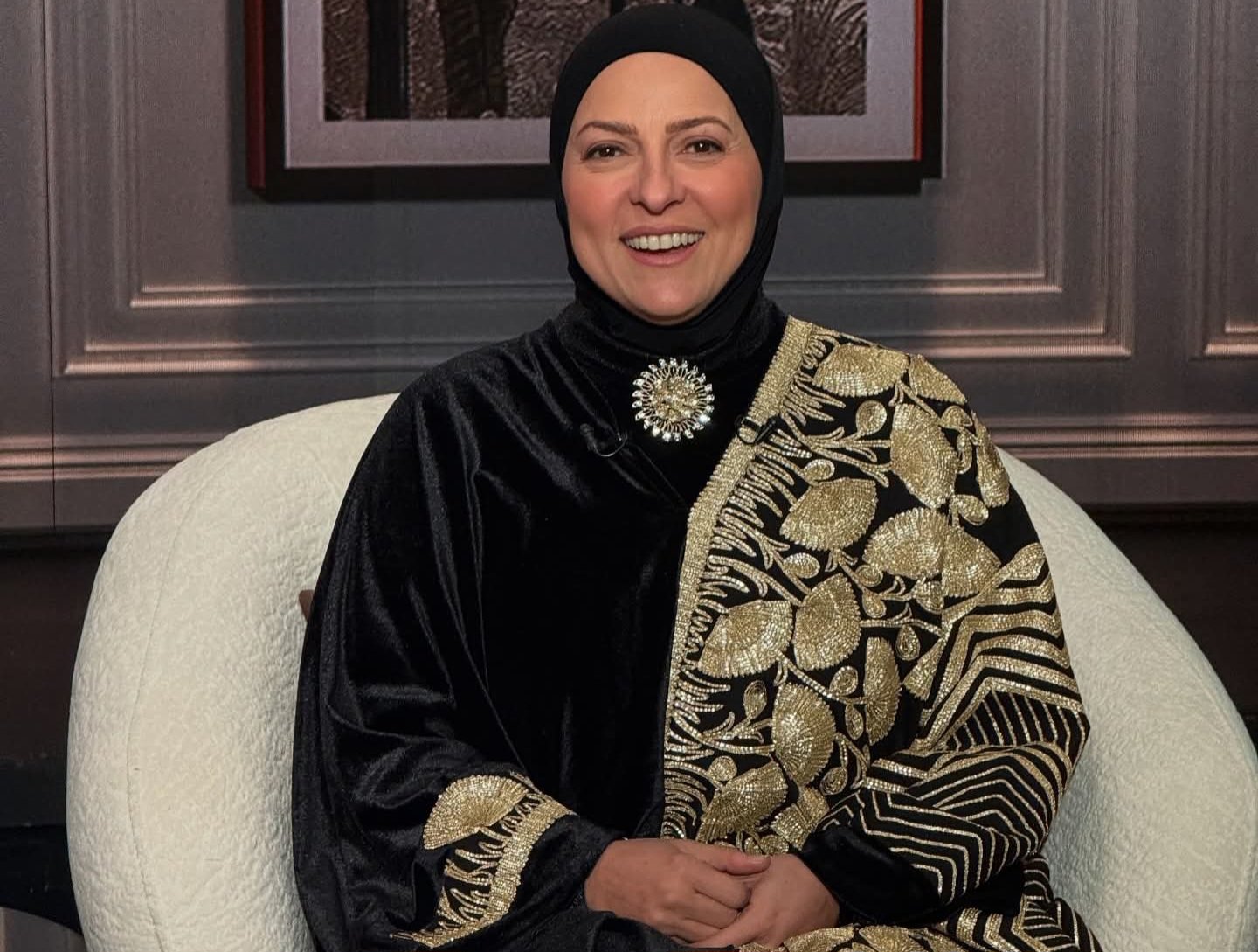 الإعلامية دعاء فاروق تثير الجدل حول تربية الأولاد بين الاستقلال والدعم الأسري