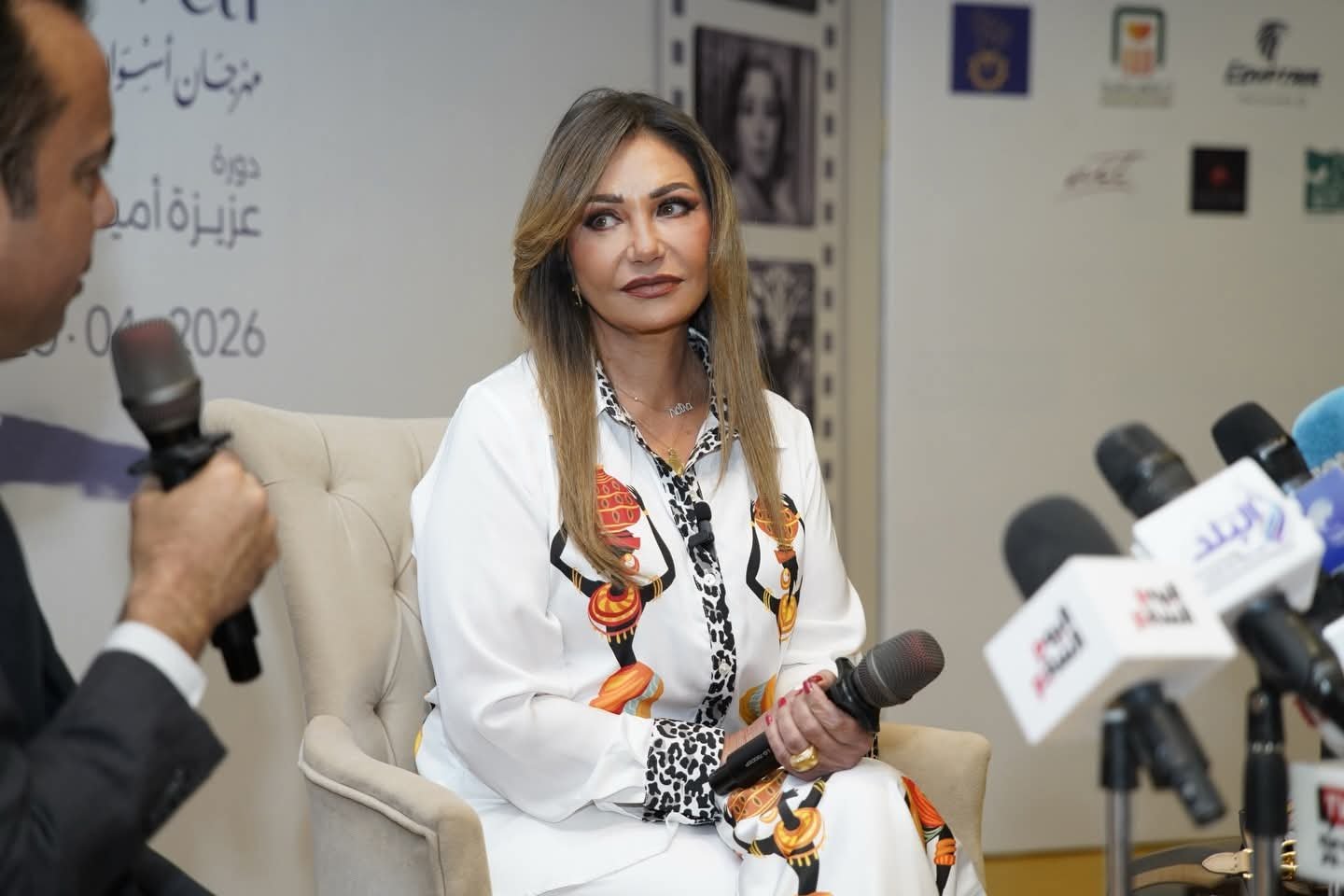 ليلى علوي تتألق في مهرجان مهرجان أسوان الدولي لأفلام المرأة.. ندوة فنية تفيض بالحوار الراقي والتفاعل الجماهيري