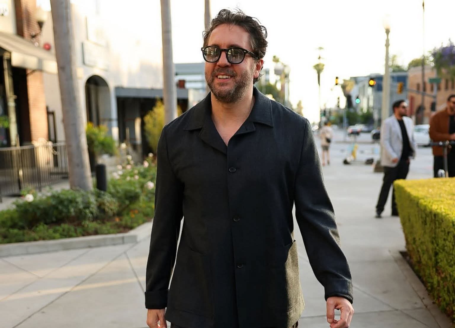 هشام ماجد يحتفل بعيد ميلاده برسالة خفيفة: “صباحكم لذيذ”